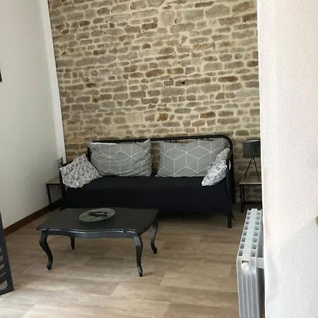 De La Charrie Ferienhaus *
